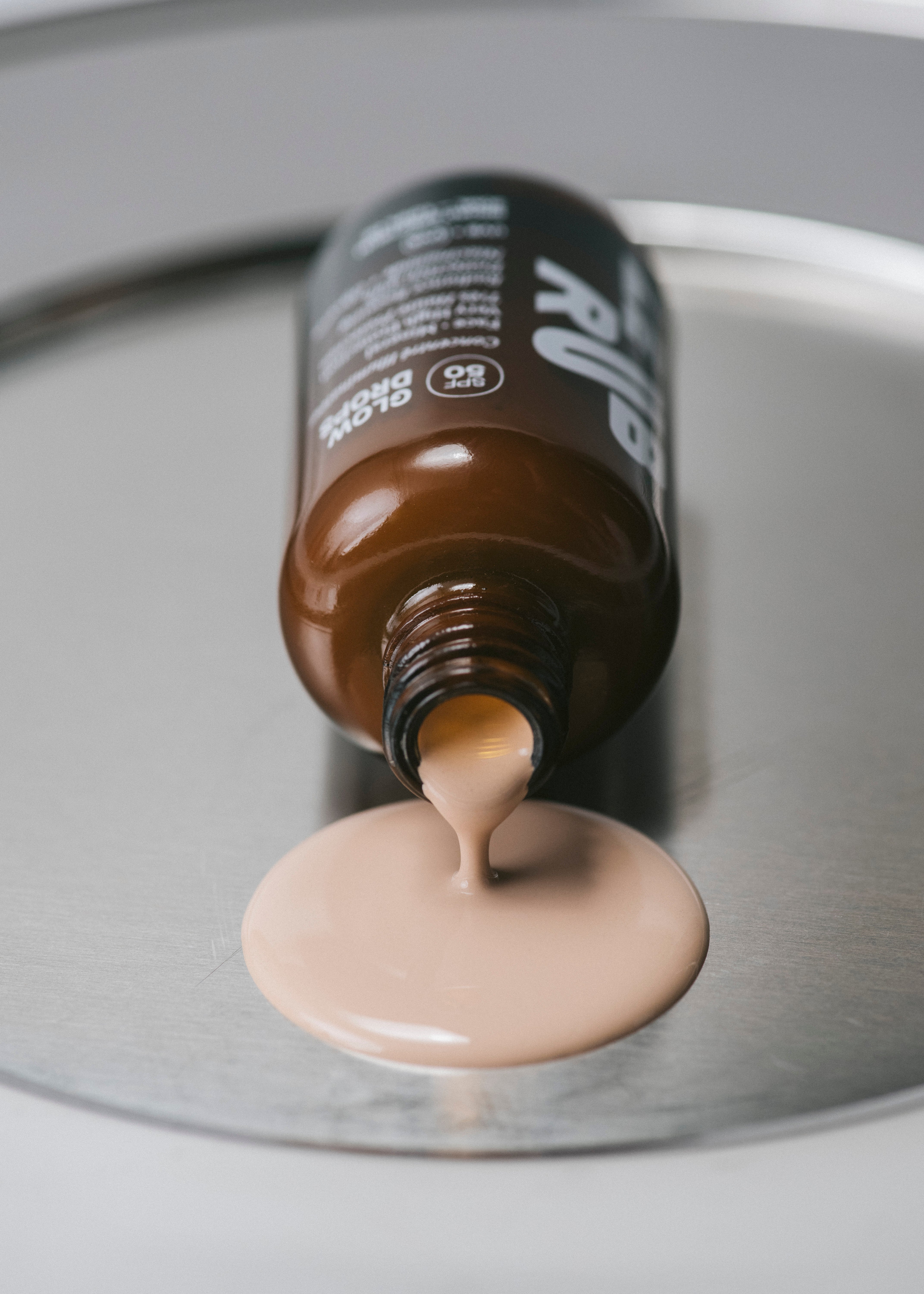 Le Rub Glow Drops SPF50 Sonnencreme Gesicht Niacinamid