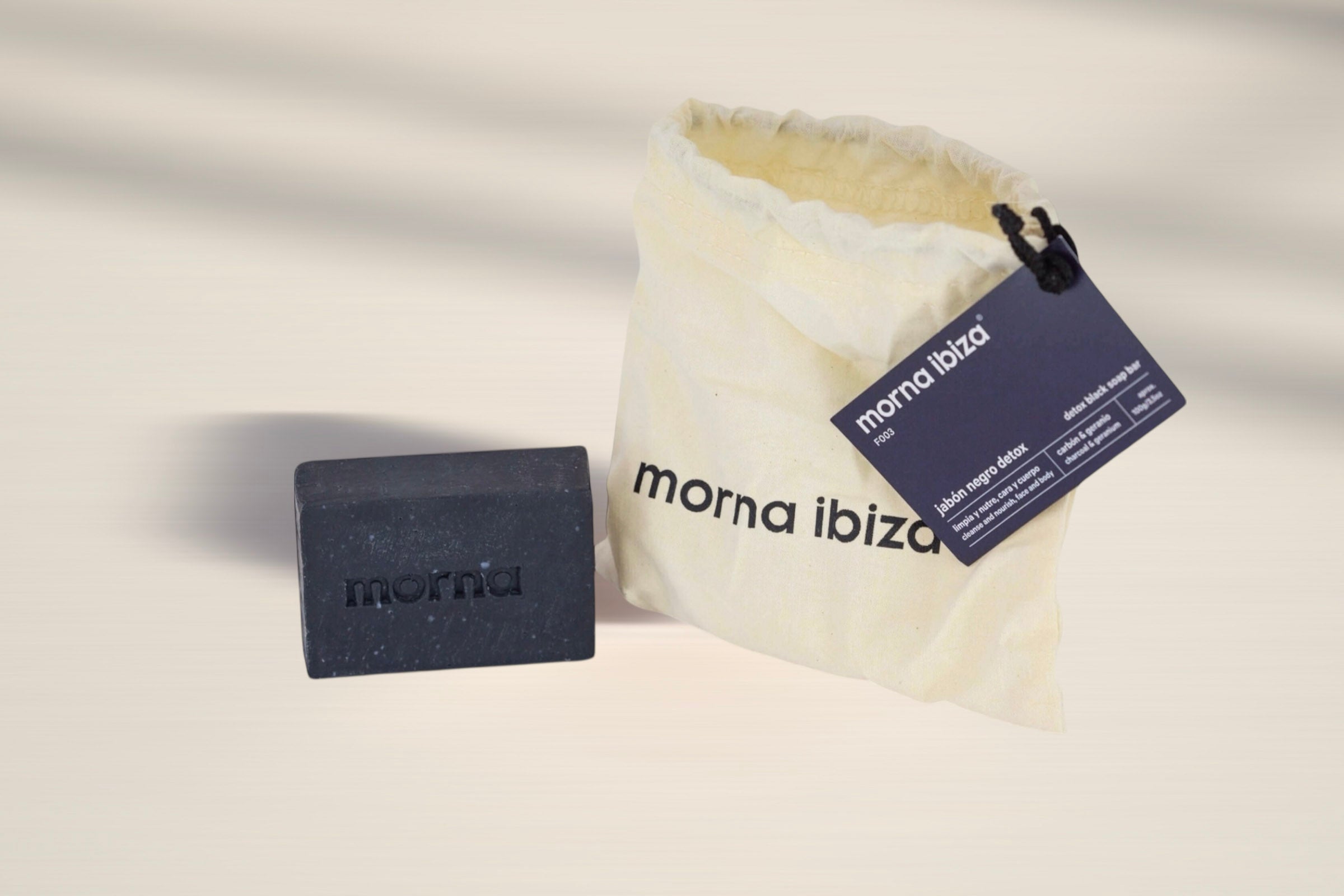Morna Ibiza Detox Black Soap Seifenstück Gesicht Körper vegan