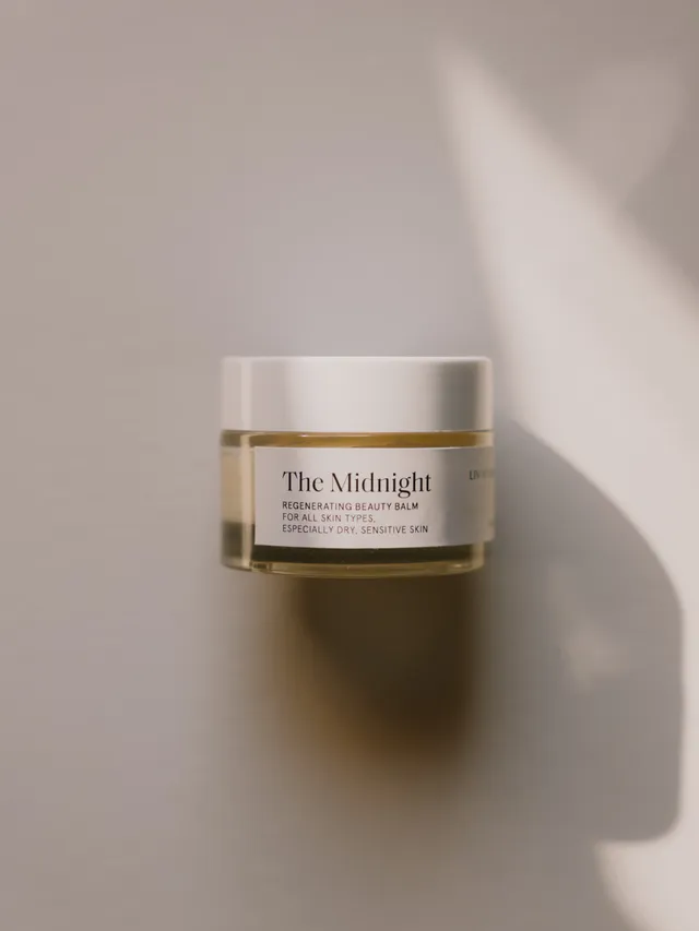 Liv Botanics The Midnight Nachtbalsam Gesicht Algen