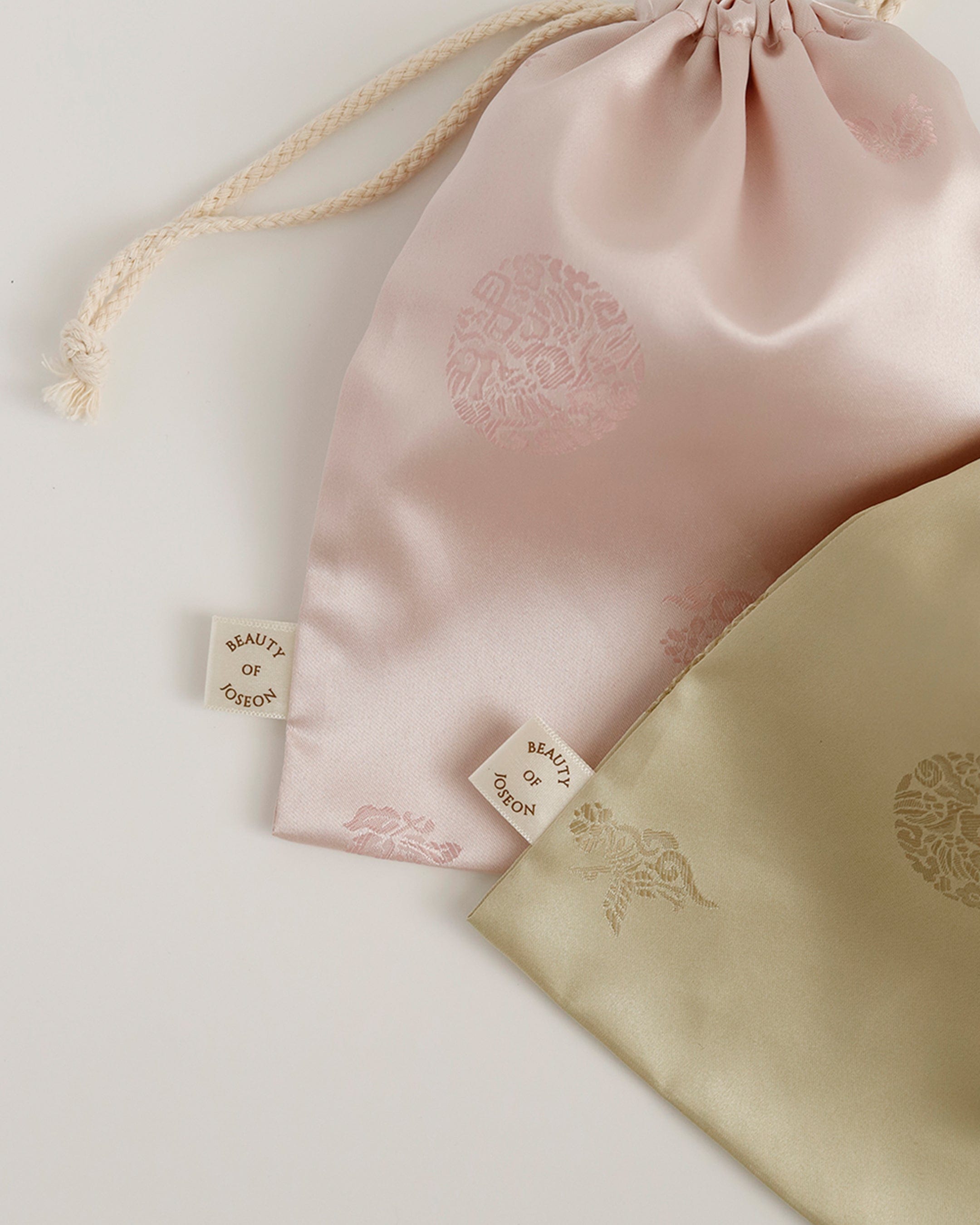 Beauty of Joseon Lucky Pouch Kosmetiktasche Seide